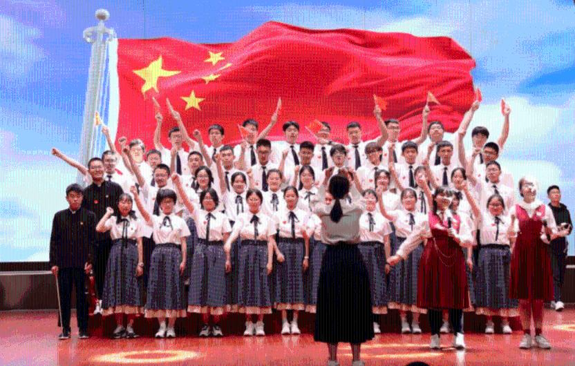 男朋友的妈妈控制欲太强了怎么办？游戏画面
